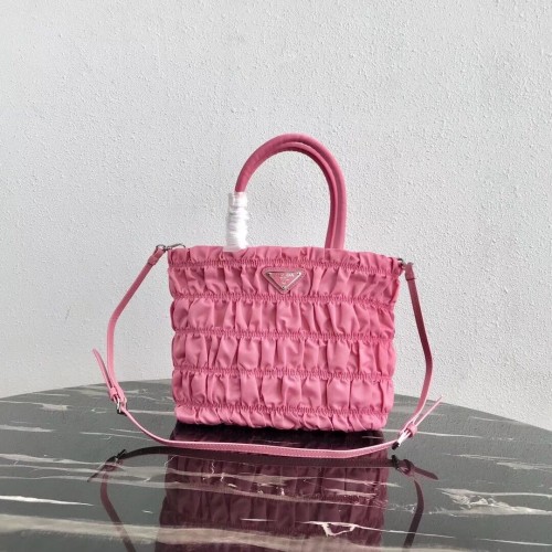 Geantă tote Prada Re-Edition din nailon 1BG321 roz