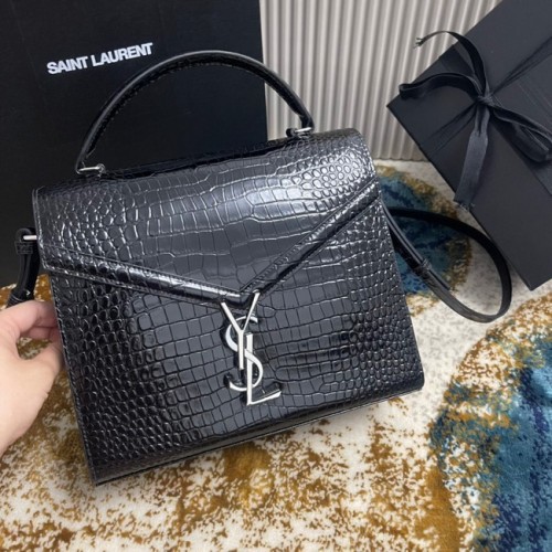 SAINT LAURENT GEANTĂ CASSANDRA MEDIE CU MÂNER SUPERIOR DIN PIELE STRĂLUCITOARE CU IMPRIMARE DE CROCODIL 623931 NEGRU