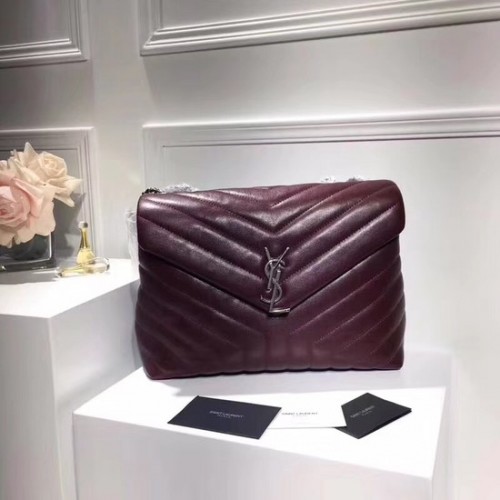SAINT LAURENT Geantă de umăr medie din piele matlasată Loulou Monogram 74558 Wine