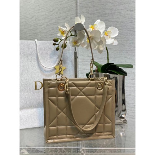 GEANTĂ MICĂ DIOR ESSENTIAL TOTE PIELE DE VIȚEL ARCHICANNAGE ALUNE M87211 NEGRU