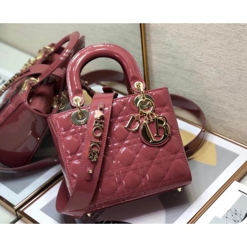 Geantă mică LADY DIOR din piele de vițel lăcuită roz M0531 Roz