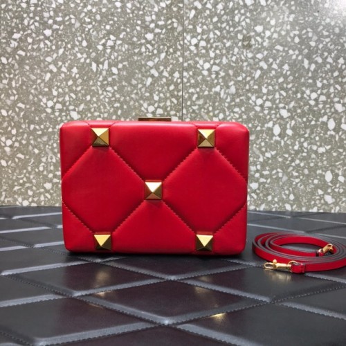 VALENTINO GARAVANI Ceas Roman Stud din piele de oaie Napa 0659 roșu