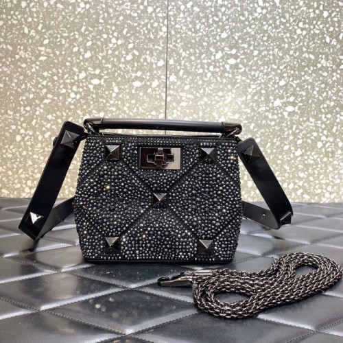 VALENTINO GARAVANI Ceas Roman cu știfturi W2B0I97P negru