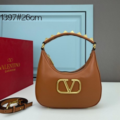 Geantă hobo din piele de vițel VALENTINO GARAVANI STUD SIGN 1W2B0K69 Caramel