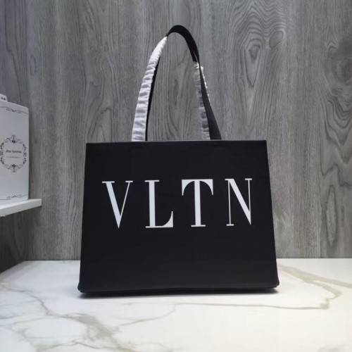 Geantă shopper VALENTINO Rockstud din piele granulată V2052 neagră