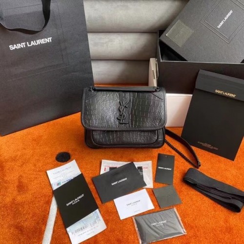 YSL GEANTĂ NIKI BABY DIN PIELE CU IMBRACARE DE CROCODIL 533037 neagră