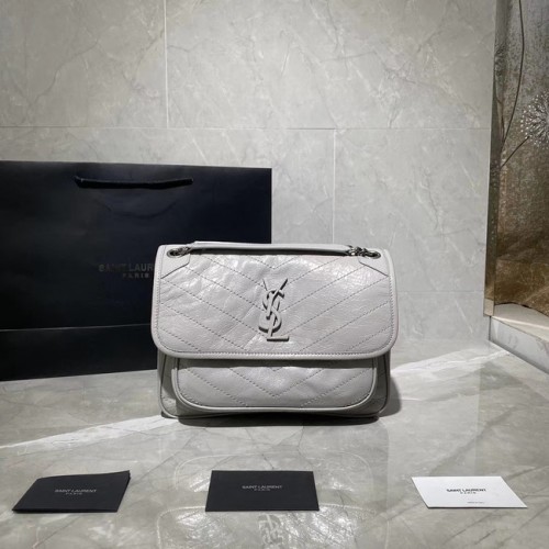 Yves Saint Laurent Geantă medie Niki cu lanț 498894 GRI PERLAT