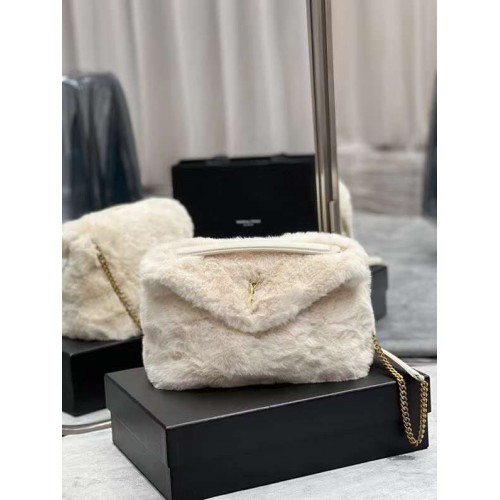 Yves Saint Laurent GEANTĂ PUFFER DIN PIELE DE MERINO ȘI PIELE DE MIEL Y597476 albă