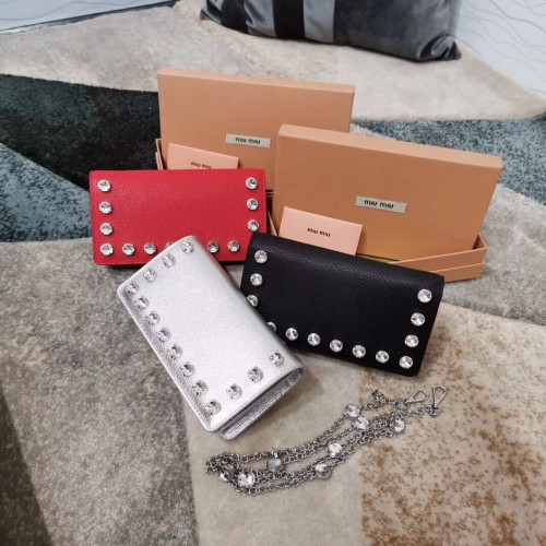 miu miu Clutch Matelasse din piele Nappa 5DH044 rosu