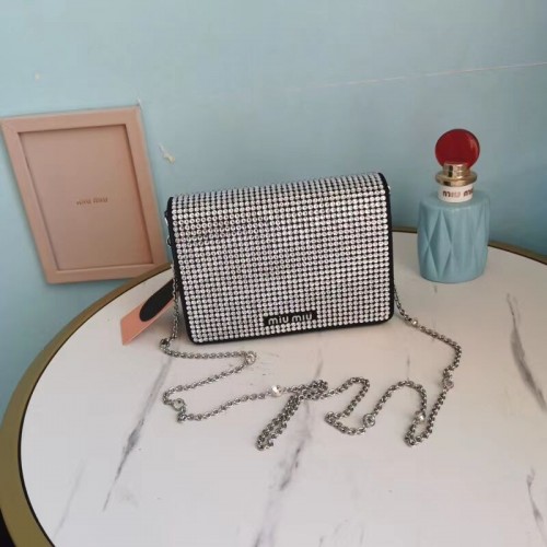 Geantă de umăr Miu Miu Matelasse Nappa Leather 5BT064 neagră