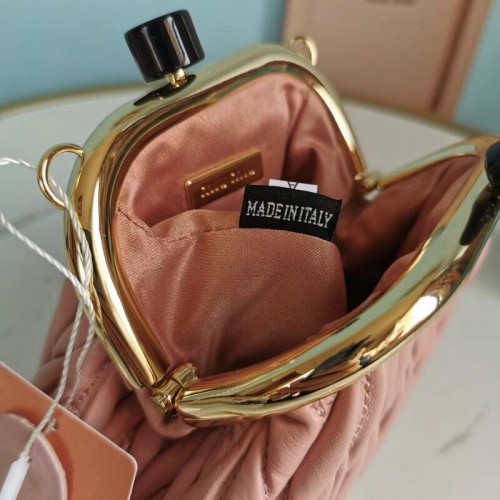 Geantă de umăr mini miu miu Matelasse Nappa din piele 5BB017S roz