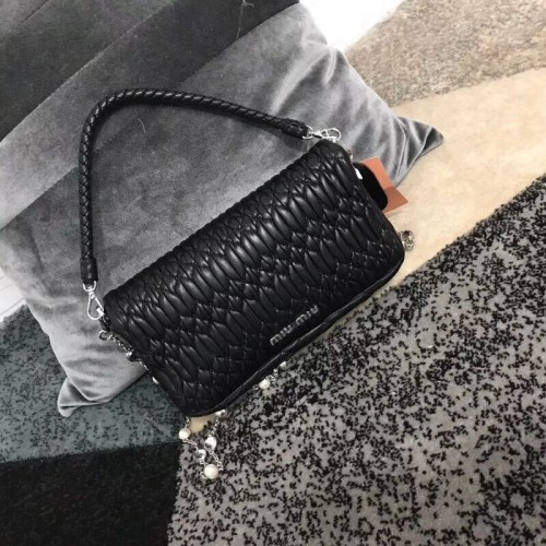 Geantă de umăr Miu Miu Matelasse Nappa Leather 5BD140G neagră